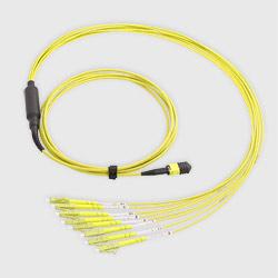 MPO Fanout Kabel 8 Fasern LC OS2